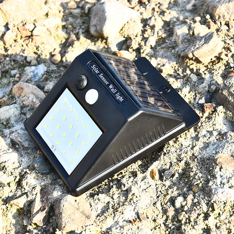 Solarna lampa ścienna z czujni – Home Security Outdoor recenzja i cena
